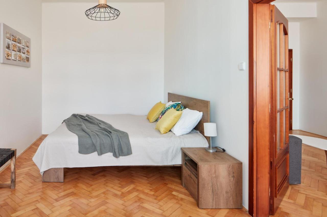 Prague Days - Spacious 3Bdr Apartment - Trendy Neighbourhood מראה חיצוני תמונה