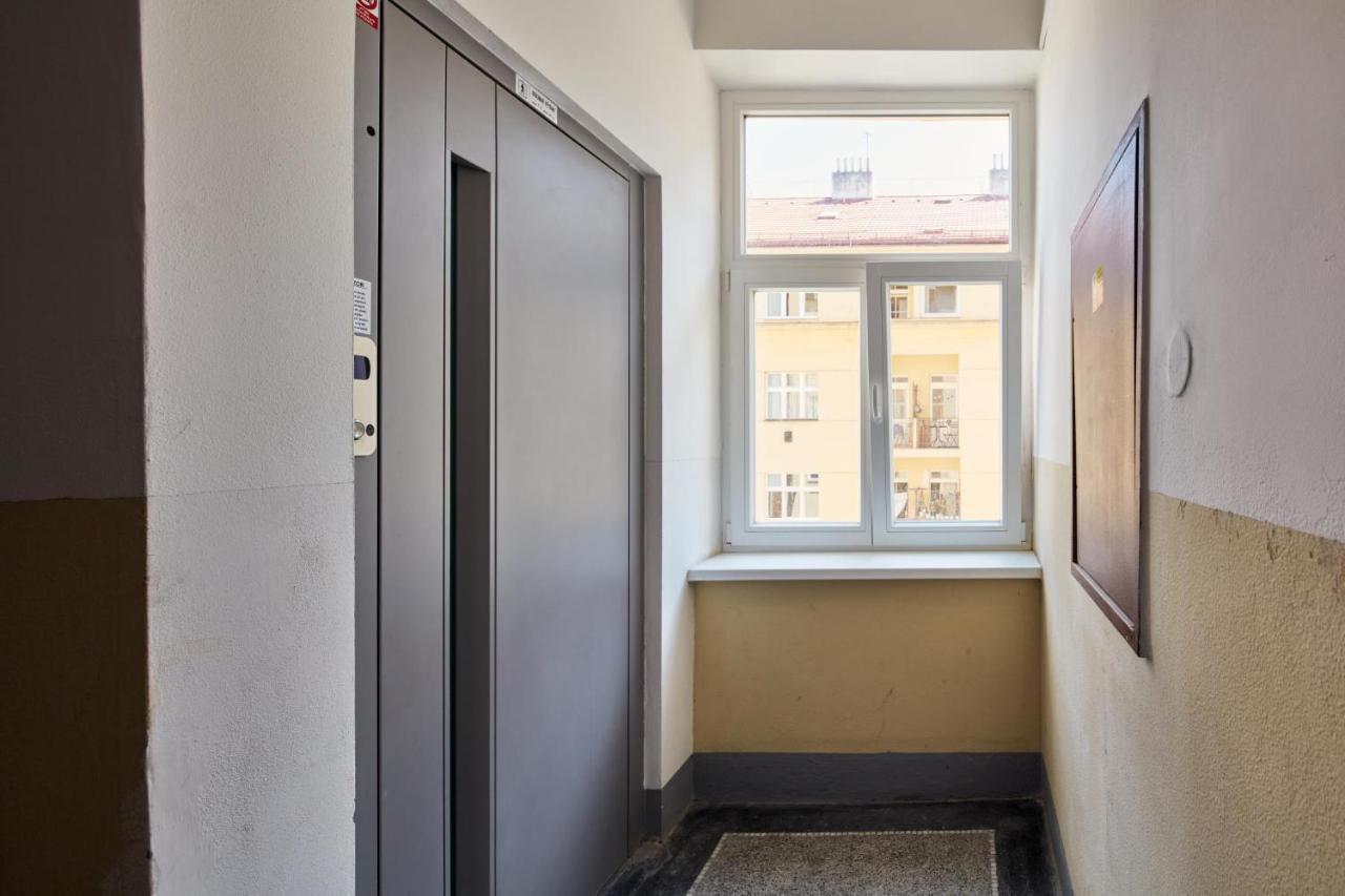 Prague Days - Spacious 3Bdr Apartment - Trendy Neighbourhood מראה חיצוני תמונה
